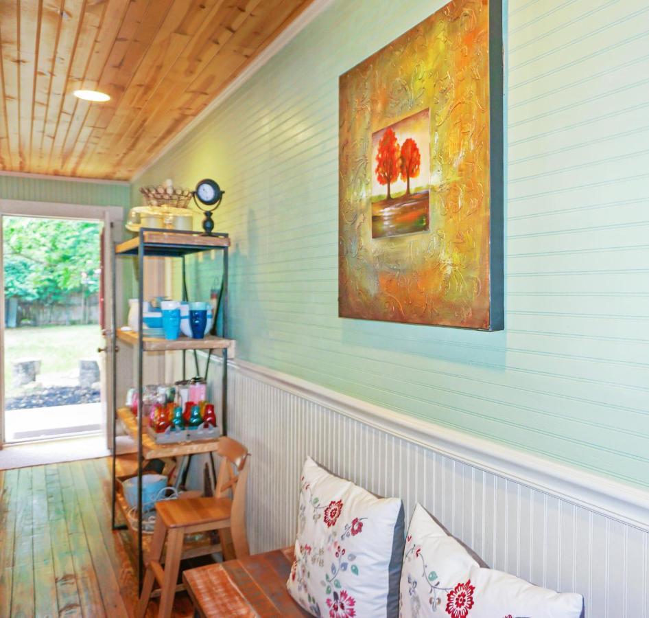 Bungalows On The Square- Unit 1 Wimberley Buitenkant foto