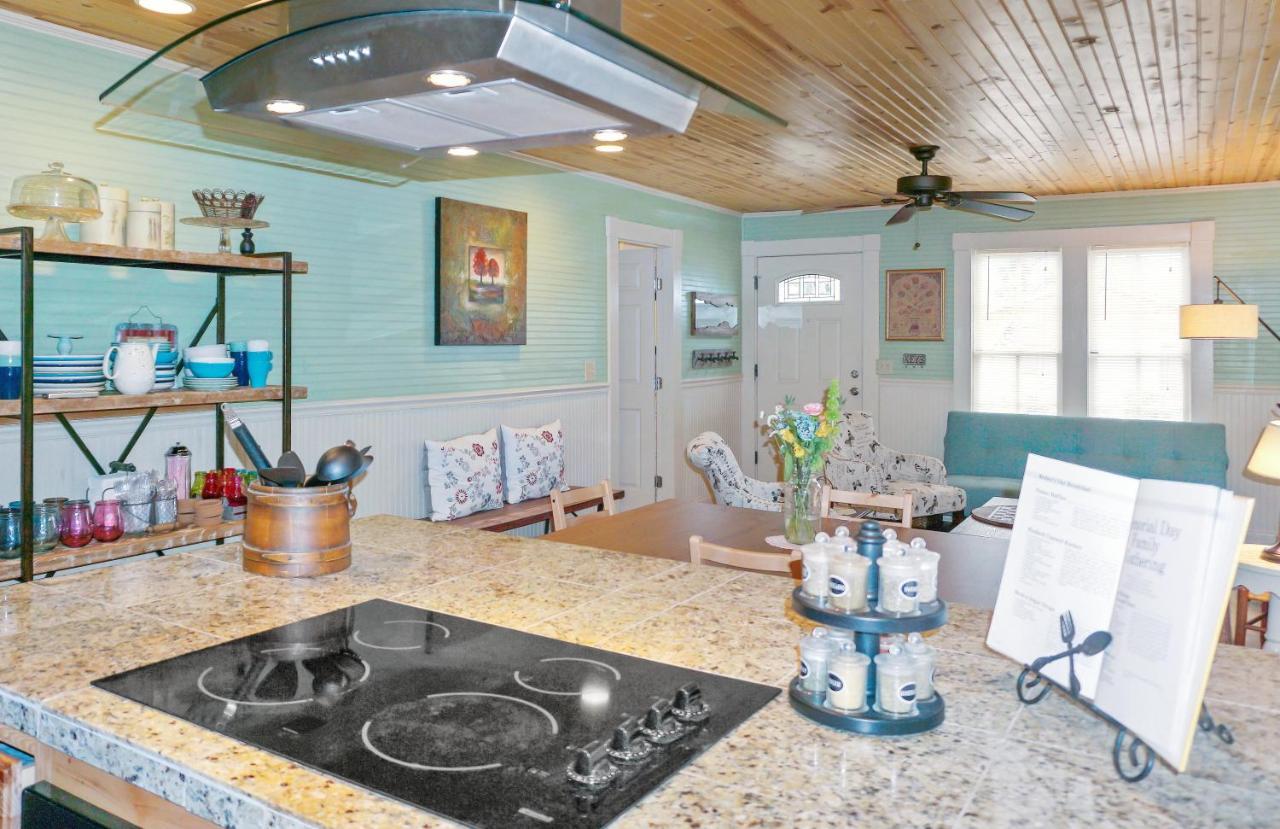 Bungalows On The Square- Unit 1 Wimberley Buitenkant foto