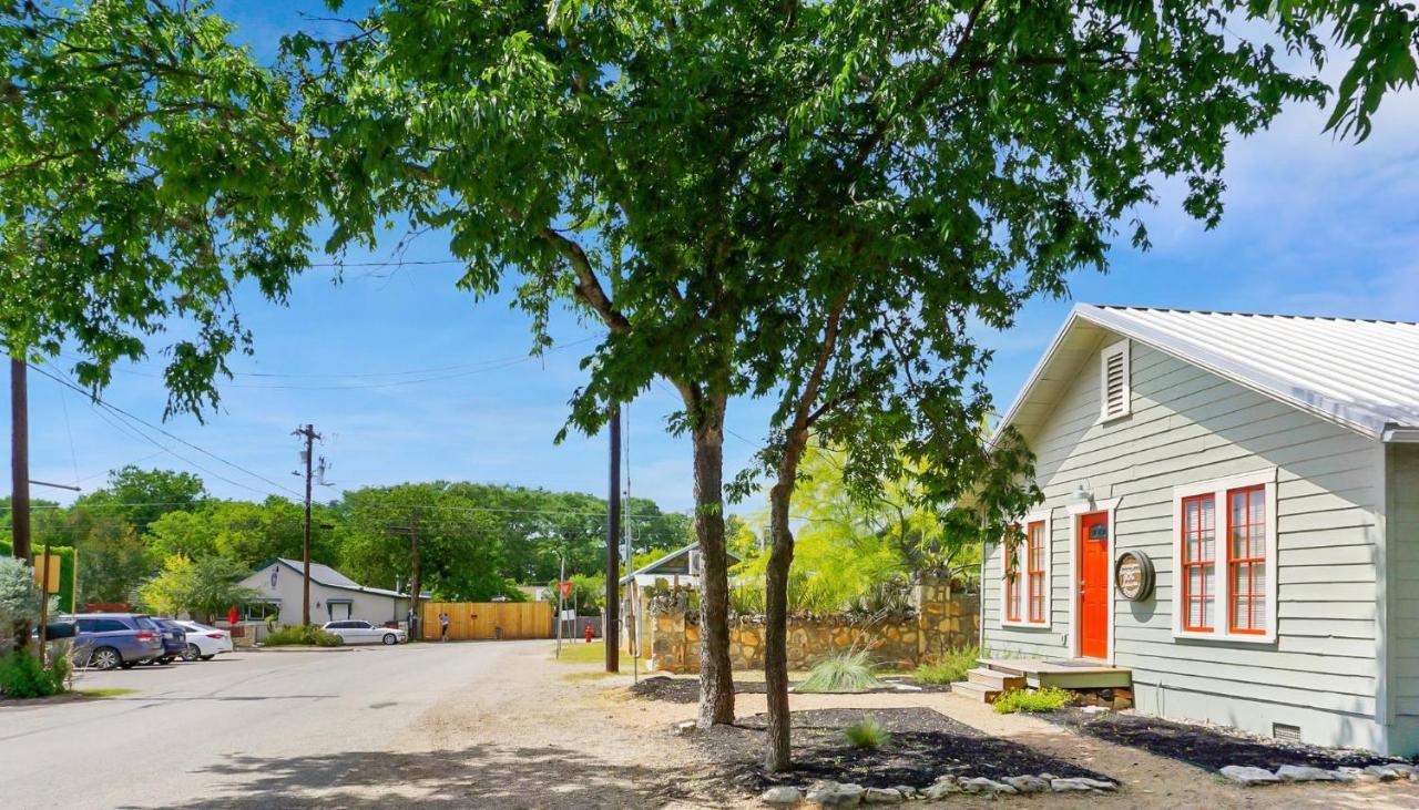 Bungalows On The Square- Unit 1 Wimberley Buitenkant foto